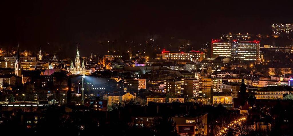 PŘÍNOS PRO LIBEREC - Od legendárních projektů My všichni školou povinní a Grandhotel by se Liberec opět profiloval skutečně jako Liberec.