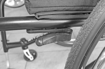 BRZDA Zajištěním brzd pomocí brzdové páčky (1) je vozík zajištěn proti nechtěnému rozjezdu (aretační brzda).