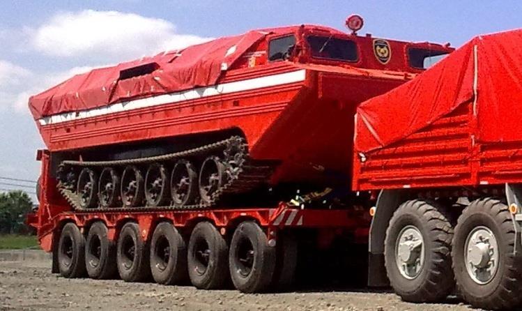 Podvalník P-50N určen pro přepravu techniky do hmotnosti 50 tun kompatibilita s vozidly Tatra T815 VT, T815 AV-15/20 určeno pro provoz i mimo zpevněné komunikace Podvalník P-50N Délka x šířka x výška