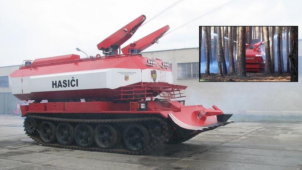 Požární tank SPOT-55 hašení požárů ve složitých terénních podmínkách a průmyslových oblastech zvýšená balistická ochrana osádky Stroj Délka x šířka x výška Hmotnost s náplněmi Maximální rychlost