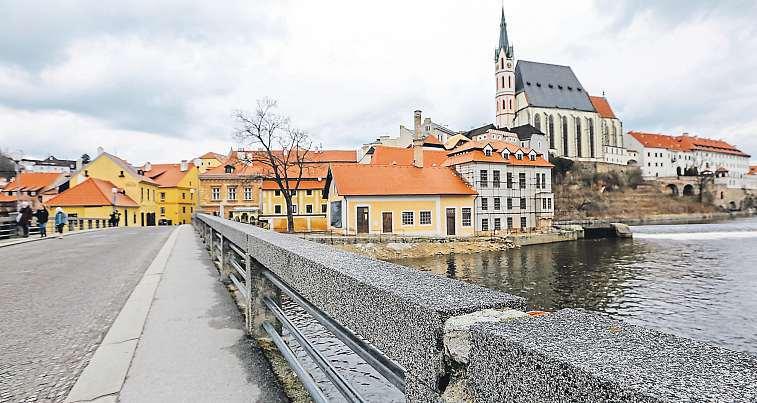 4 9. února 2018 Šumava KRÁTCE Podzemní chodby budou zkoumat igeologové PRACHATICE Koluje onich řada historek, nikdo ale neví, do jaké míry jsou pravdivé.