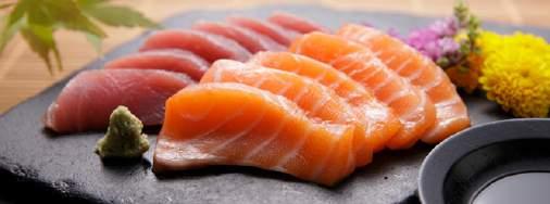 SASHIMI (8KS) S22. Sashimi losos Sashimi salmon S23.