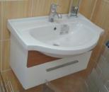 Závěsná skříňka DI65ZZ F1F1 (š.61 x v.46,8, x h.44,5) s keramickým umyvadlem Laufen Pro S 65x9,5x46,5, 2x zásuvka s kombinovaným mechanismem Push a tichým dovíráním.