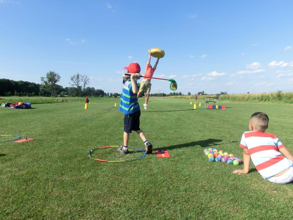 Golfová školička 2019 Tréninky SNAG pro děti od 4 do 6 let v našem klubu probíhají již 8. rokem a nejinak tomu bude v sezóně 2019. KDE: Tyto tréninky budou probíhat na cvičné louce v Šilheřovicích.