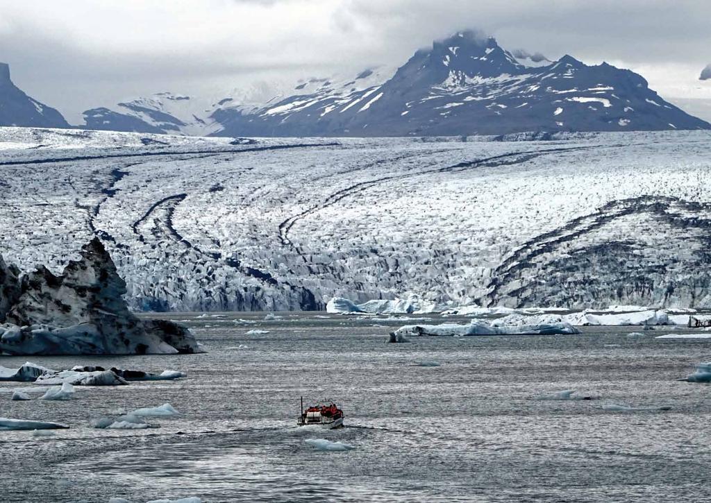 I Ledovec Breidamerkurjokull (široký ledovec), ledovcový splaz Vatnajokullu Út St Čt Pá So Ne Po Út St Čt Pá So Ne Po Út St