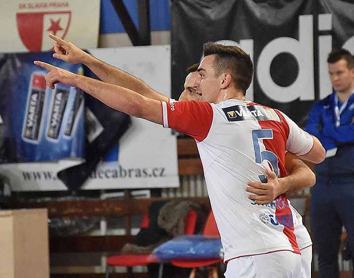 48 FUTSAL INZERCE 49 VÝSLEDKY 16. KOLA VARTA FUTSAL LIGY FTZS LIBEREC - SVAROG FC TEPLICE 4:9 (3:4) Branky: 13. a 38. Kazda, 17. Němec, 18. Bína - 5., 22. a 40. Tato, 6., 9. a 26. Taverna, 15. a 29.