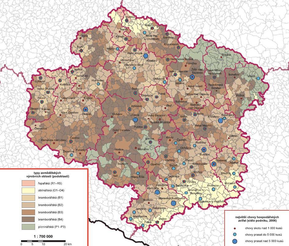 Se zemědělskými výrobními oblastmi přímo souvisí bonitované půdně ekologické jednotky (BPEJ), avšak ty jsou přesnější a vyjadřují mimo jiné i cenovou hladinu půdy.