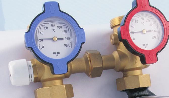 NASTAVITELNÝ DIFERENÈNÍ BY-PASS (volitelnì) ADJUSTABLE DIFFERENTIAL BY-PASS (optional) Nastavitelný diferenèní by-pass, je-li to nutné, musí být namontován na zpáteèce.