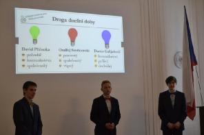 D) a Éčka z průmky ve složení Ondřej Szotkowski (kapitán týmu), Damir Galijaševič a David Pěčonka (všichni 2.