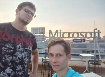 Po první části, kdy probíhala promoce úspěšných absolventů programu STC, bylo na programu uvítání nových studentů.