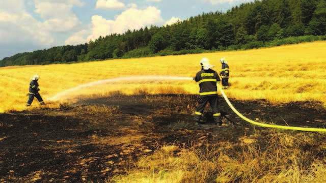 1 Úvod Na konci tetího tvrtletí roku 2014 bylo Hasiským záchranným sborem Olomouckého kraje evidováno 4396 událostí, což pedstavuje nárst potu událostí oproti roku 2013 o 330 událostí.