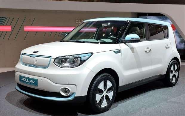 Kia Soul Cena: 849 900 Kč s DPH Výkon: 81 kw - 110hp