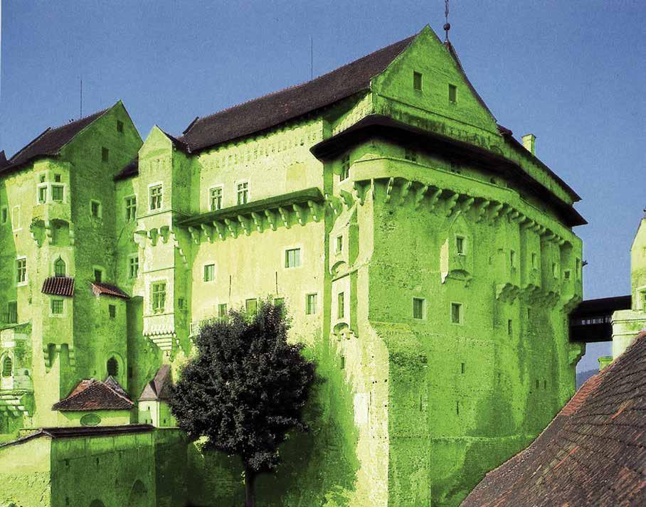 BEZ NÁZVU, 1998, fotografie české historické architektury, počítačově upravené barvy, 8 x A3 Fotografie reagují prostřednictvím architektury na vizuální proměnu české společnosti v devadesátých