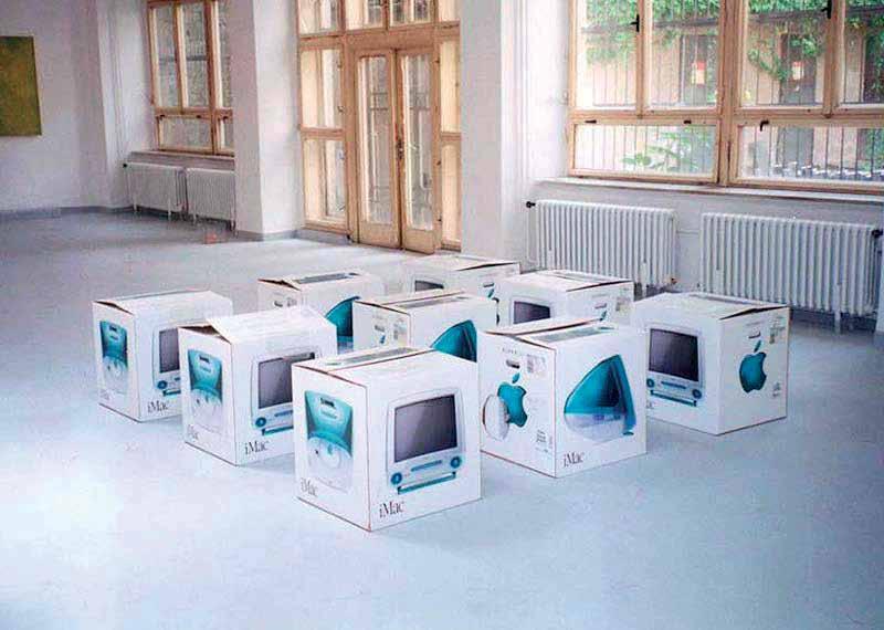 COMPUTER WELT, 2000, instalace, papírové