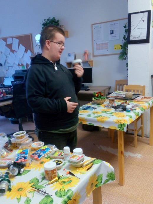 ukázky prut, třpytky, vlasce atd. Vyrazili jsme také do Pizzerie Marco.