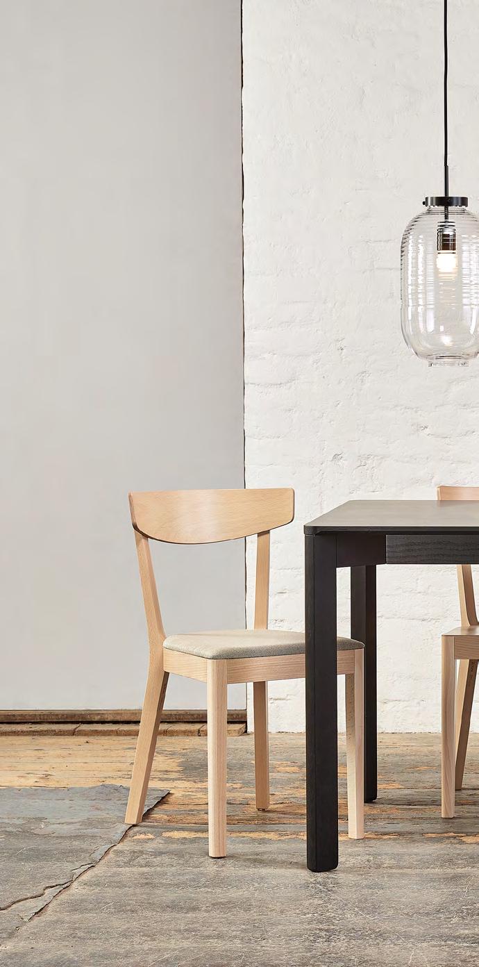 prag design / René Šulc CZ CZ Židle Prag Design židle, stejně jako její název, vychází z tradičního prostředí českých pivnic. Míst, kde se dlouze hoduje a diskutuje.