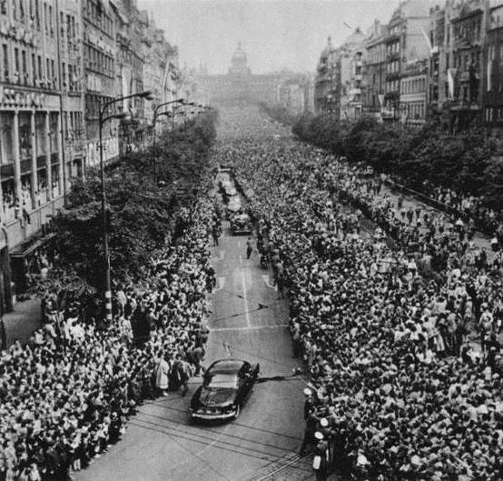 Nicméně nic z toho nesnižuje historický význam Gagarinova letu, naštěstí celkově úspěšného. Ohlas po celém světě byl opět ohromný, což už ale nebylo až takové překvapení.