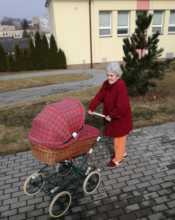 4.2018 (15 30 hod) Čokoládový den - středa 11.4.2018 Knihovna - pondělí 16.