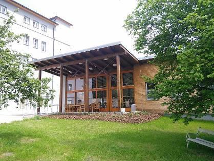 DOZP Česká Kamenice: Domov pro osoby se zdravotním postižením v České Kamenici je jedním ze tří středisek DOZP Oleška-Kamenice, p. o. Historie domova se datuje od roku 1953.