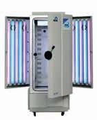 Mechanické a elektronické ochranné prvky Včetně nerezových polic Napájení 400 V / 50 Hz U všech modelů možnost dvoudveřového provedení Výrobce Kat.
