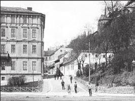brázdí ulice Starého Brna Svobody 22). V září stejného roku byl zahájen Když byl v roce 1958 Masarykovy ulice a vznikla tak pověstná Čára.