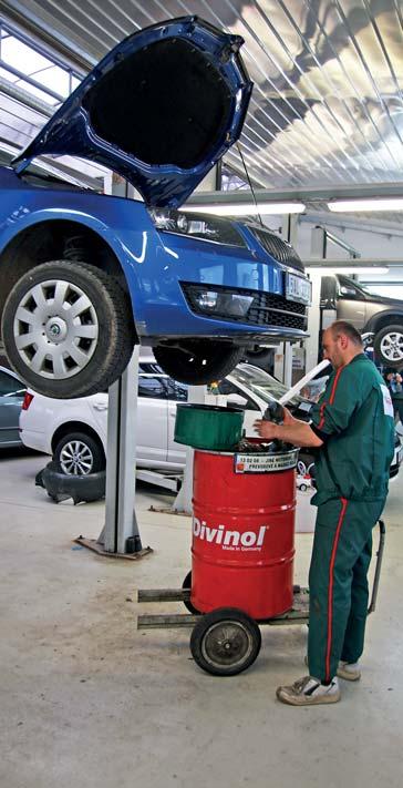 Jděte na jarní prohlídku! Předejdete problémům Zima je pro každý automobil velmi náročné období. Po jejím skončení je důležité zkontrolovat, zda je s vozidlem vše v pořádku.
