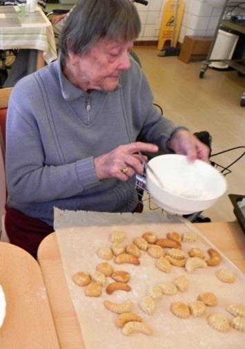 Jen se přivezla trouba a všechny potřebné ingredience a hurá do práce.