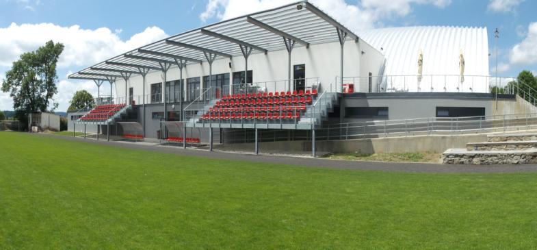 ZIMNÍ STADION TELČ - DOKONČENÍ Zimní stadion Telč - dokončení Dokončení zimního stadionu v Telči provedeno bylo dokončení venkovní kryté