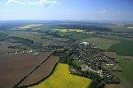 Správní území městyse Škvorce se skládá z katastrálního území Škvorec (842 ha) a katastrálního území Třebohostice (432 ha).