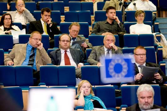 Také prezentací Libereckého, Královéhradeckého a Pardubického kraje, tedy NUTS II Severovýchod, měst, obcí a významných regionálních subjektů, zaměřenou na čerpání evropských dotací ze strukturálních