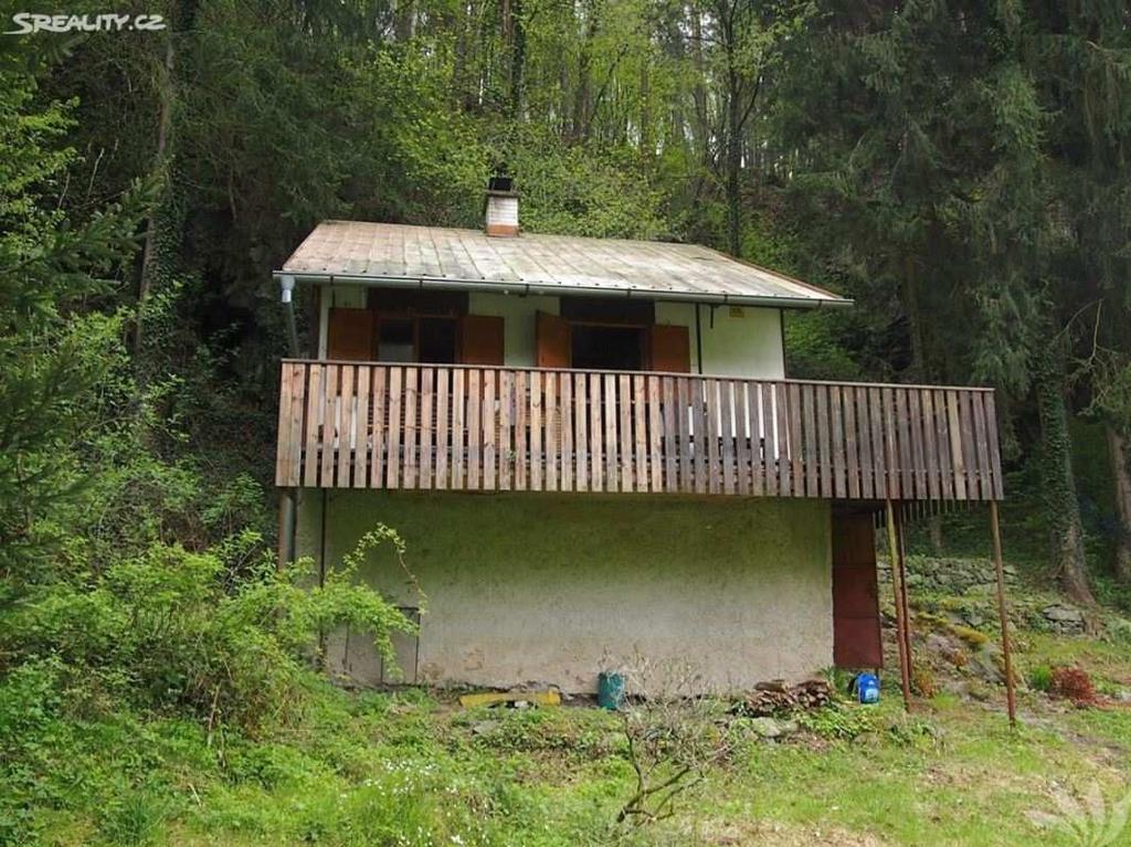 cz 3) Rekreační chata Nabídková cena: 460 000 Kč Lokalita: Haway, Petrov Stavba: