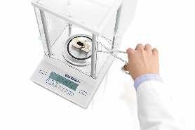 90235 Náplň do halogenu trap antimon, 200 g 88400-0122 Náplň do nosného plynu pro čištění pece 90149 Keramické kelímky, ø 1", fóliové balení, 1 000 ks 90160 Porcelánová lodička, 86x13x10 mm, 1 000 ks