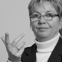 Prof. Christel Bienstein zdravotní sestra, pedagožka (Vzdělávacím centru německého profesního svazu pro ošetřovatelská povolání vessenu vněmecku).