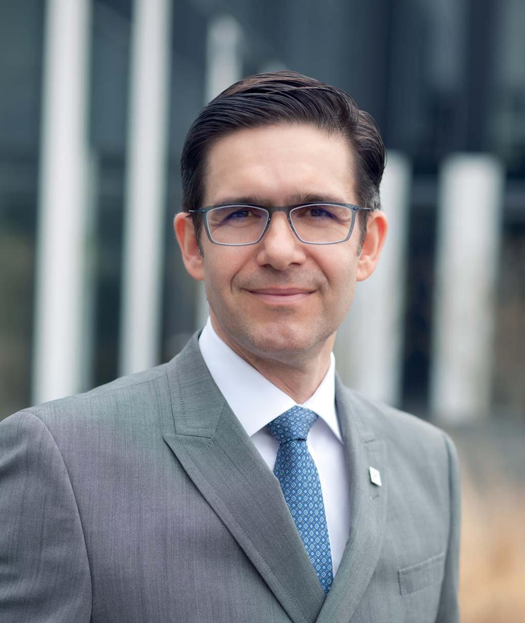 Vize a realita: 25 let Retail Summitu, 30 let od revoluce Ročník IX, 1 2/2019 69 Kč