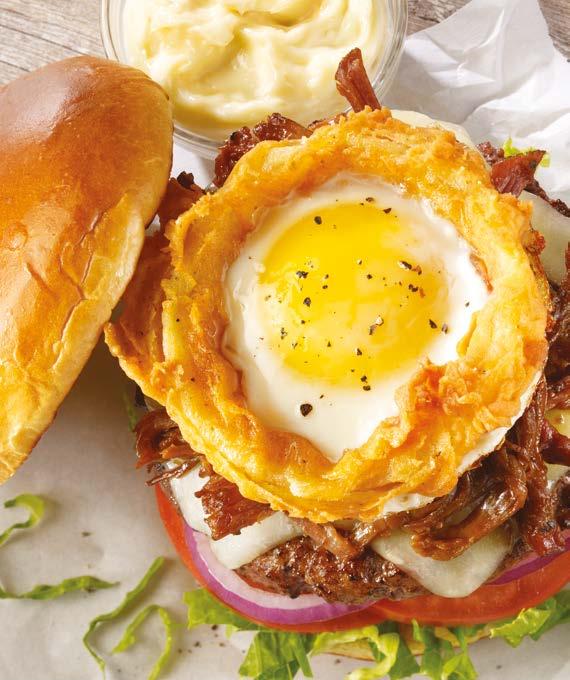 SUNRISE BURGER 425 Kč Šťavnatý hovězí burger překrytý plátkem sýra, s pomalu dušeným hovězím hrudí,