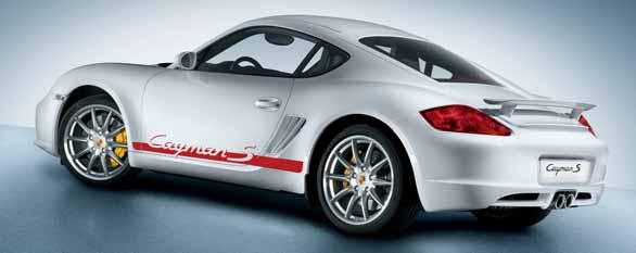 Boční ozdobný nápis Ještě sportovnější vzhled a ještě větší individualita pro Váš Cayman. Boční nápisy známé z vozu 911 GT3 RS jsou nyní ve vybraných barvách k dispozici pro mnoho modelů Porsche.