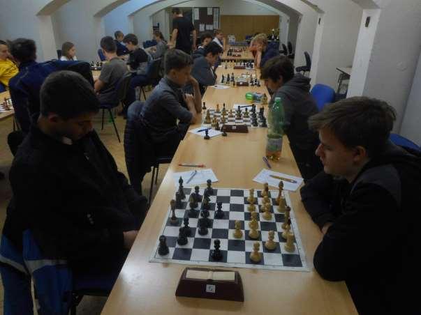 4 Dvořáček Jan Matyáš 1659 1 : 0 Vopálka Filip 1384 5 Vavřínková Anna 1625 1 : 0 Vopálka Vojtěch 1181 6 Pešek Antonín 1232 1 : 0 Hrabě Ondřej 1083 6.