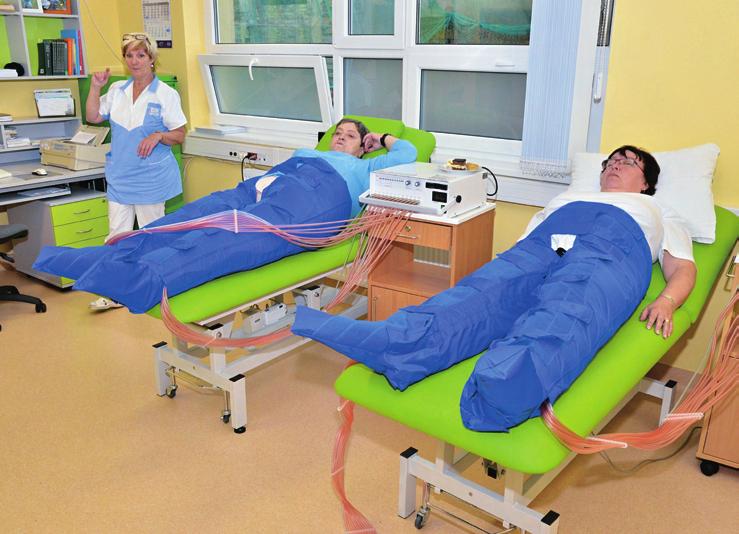 Onkologická ambulance v areálu nemocnice Onkologická ambulance je součástí jablonecké nemocnice od roku 2006. Výstavbu nového pavilonu v areálu nemocnice jsme započali v roce a trvala jeden rok.