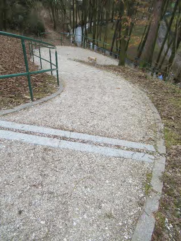 Zhotovitel: Lesní