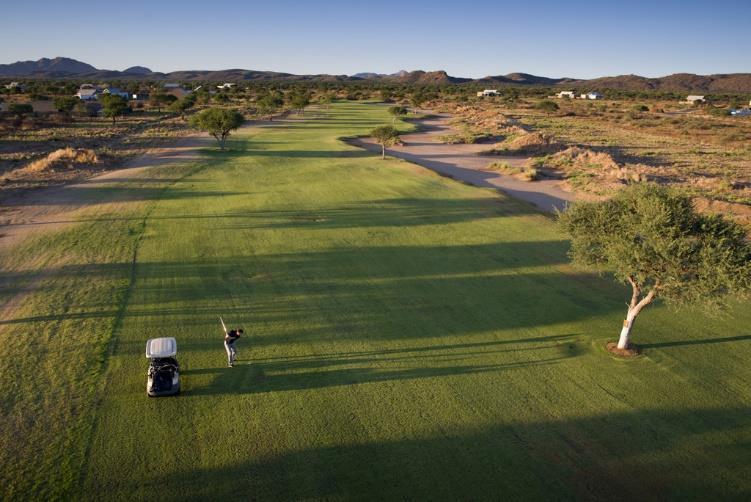 Walvis Bay GC. Za zmínku stojí ještě hřiště Tsumeb a Oranjemund.