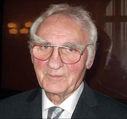 č. 1 Čs. čas. fyz. 68 (2018) 39 Odešel průkopník elektronové mikroskopie profesor Armin Delong Vladimír Kolařík Delong Instruments a.s., Palackého třída 3019/153b, 612 00 Brno Jedna z legend české vědy a techniky odešla 5.