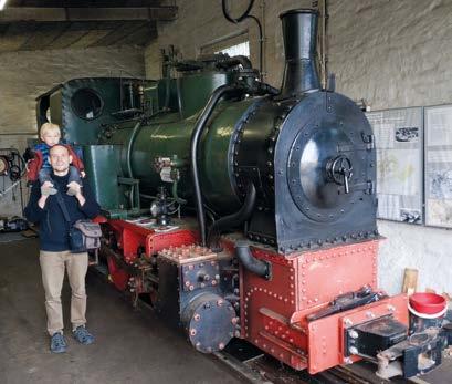 8 Aktuality Účinné, výkonné a spolehlivé tepelné motory se musejí točit Viktor Holubec 1,2, Artem Ryabov 2 1 Institut für Theoretische Physik, Universität Leipzig, Postfach 100 920, D-04009 Leipzig,