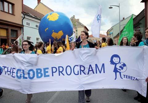 Geosciences Union). Je to z důvodu, aby se fenologové mohli zúčastnit i této konference a zároveň mohli být přizváni odborníci na odpolední sympozium. Projekt PEP 725 (www.pep725.