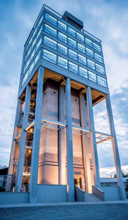 STAVEBNÍ KONSTRUKCE STRUCTURES SILO TOWER REKONSTRUKCE A NÁSTAVBA SILA SILO TOWER RECONSTRUCTION AND EXTENSION OF A SILO Blanka Zlamalová V příspěvku je popsána rekonstrukce původního sila z roku