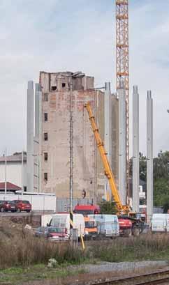 STAVEBNĚ-TECHNICKÉ ŘEŠENÍ NOVOSTAVBY Po zralé úvaze byla nosná konstrukce nástavby řešena jako montovaný prefabrikovaný skelet.