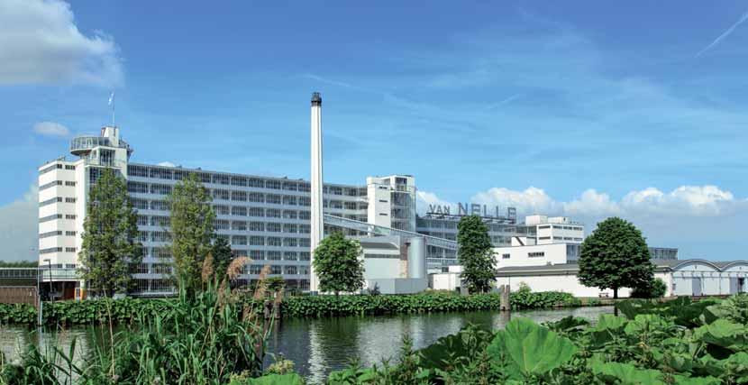 HISTORIE HISTORY FUNKCIONALISTICKÁ TOVÁRNA VAN NELLEFABRIEK V ROTTERDAMU A JEJÍ PROMĚNA FUNKCIONALIST VAN NELLEFABRIEK FACTORY IN ROTTERDAM AND ITS TRANSFORMATION 1 Jitka Prokopičová Továrna Van