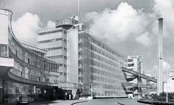 5b ABSOLUTNÍ ČISTOTA STAVBA, KTEROU OBDIVOVAL I LE CORBUSIER Celý komplex se řídil principem dostatku světla, vzduchu a prostoru.