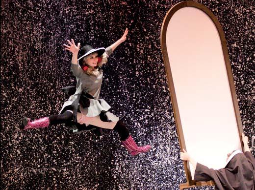 Pro ty z Vás, kdo milujete dobrodružství Divokého západu, bude jistě atraktivním titulem Frimlova nejznámější opereta Rose Marie.