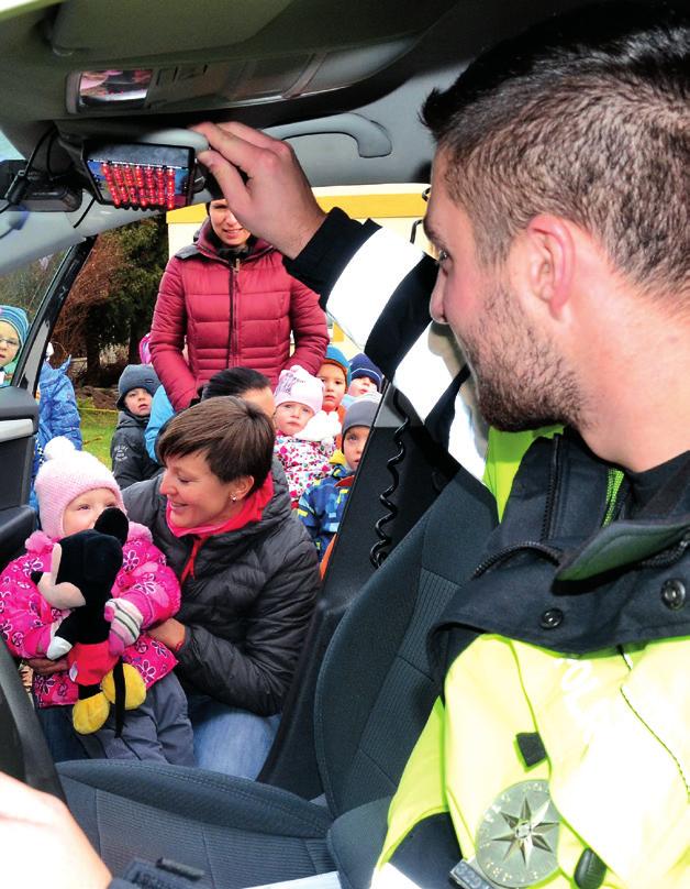 s manželkou Rut, 10.00 12.00 (16 účastníků) 26. 10. PRVNÍ POMOC DĚTEM, lektorka Mgr. Lucie Farkašovská, pracovnice záchranné služby LK, 10.00 12.00 (12 účastníků) 7. 11.