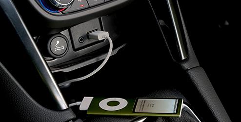 Malý trojúhelník Bezpečnostní trojúhelník je složen a zabalen v plastovém pouzdře Snaha o lepší jízdu - informační a zábavní systémy Opel jsou skutečnými umělci.